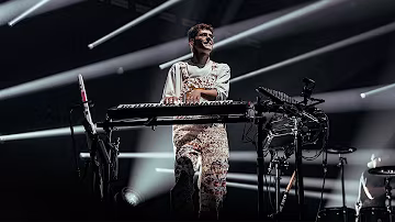 Lost Frequencies live on tour